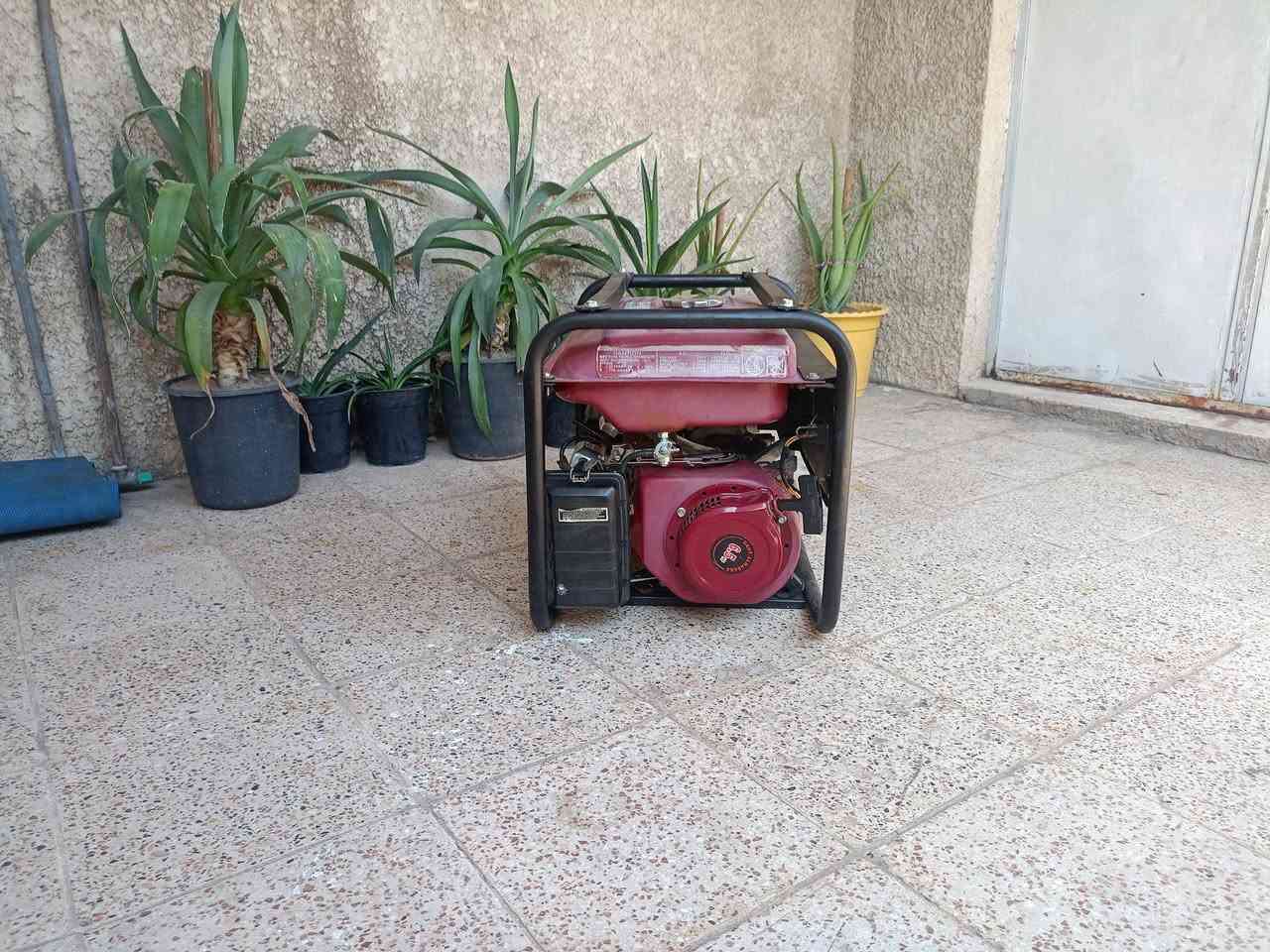 مولد تيجه ماكس ياباني باب أول ملف نحاس 12امبير. مستقرة بل كهرباء مولد نضيفه كلش تشتغل أول سحبه اقتصاديه بصرف بانزين  السعر 160
رقم تلفون ***********
 مولد تيجه ماكس ياباني باب أول ملف نحاس 12امبير. مستقرة بل كهرباء مولد نضيفه كلش تشتغل أول سحبه اقتصاديه بصرف بانزين  السعر 160
