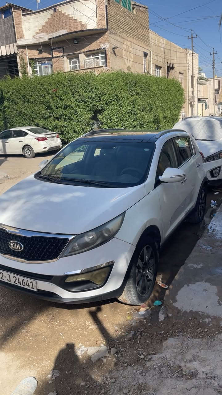 سبورتج ٢٠١٣ خليجي
فول مواصفات
بانوراما
بصمه
مري شفط
اشاير بالمري
تحكمات ستيرن
كشنات جلد
تدفئة تبريد كشنات
كشنات كهربائية
حساسات خلفية
كامره خلفية
محرك دوش
رقم اربيل بأسمي
تحويل مباشر او وكالة
بيها قطع صبغ ابيع حزام
مكاني بغداد ***********
السعر ١٠٥
