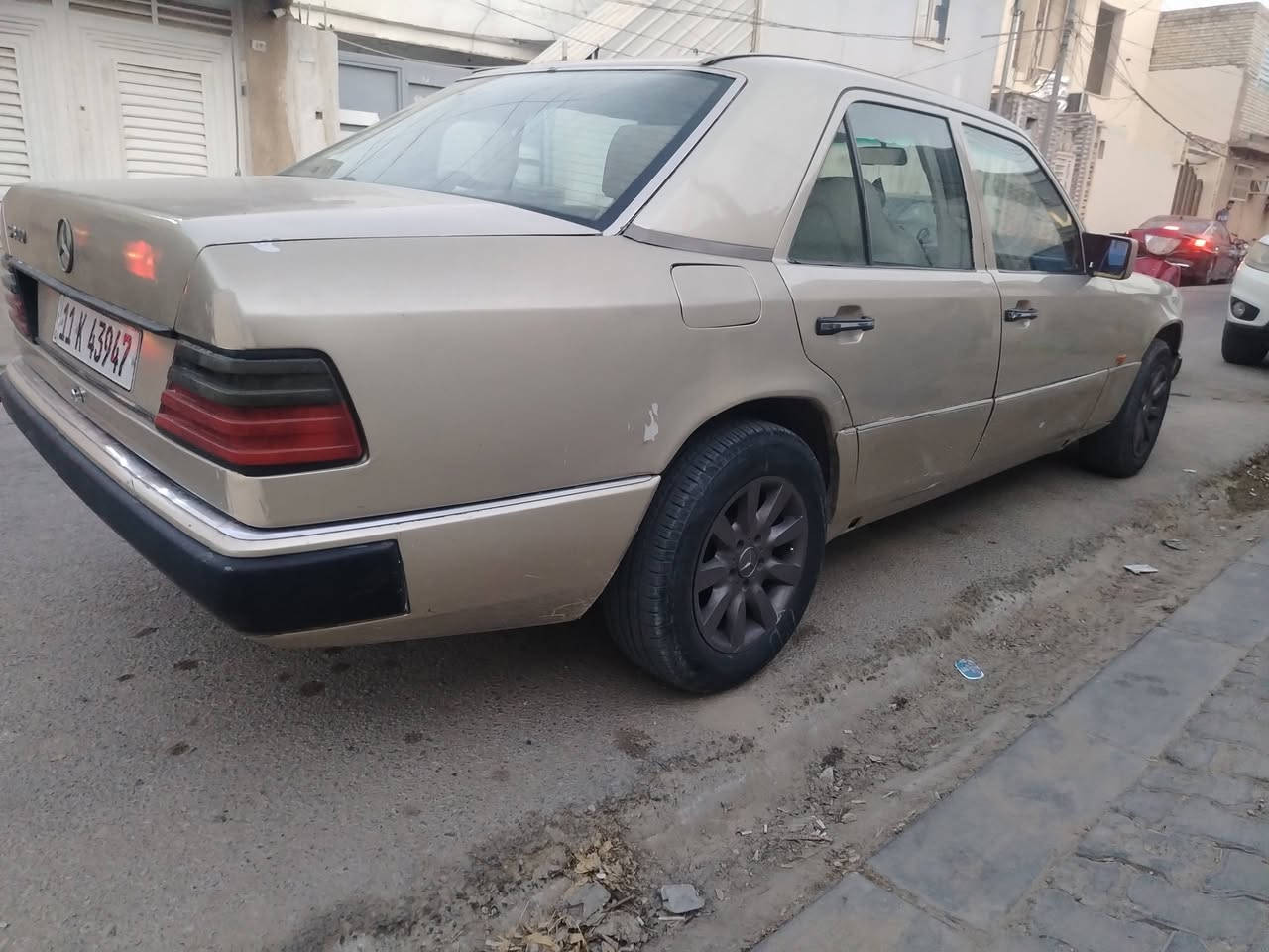 مارسيدس للبيع مكينه بطه تبريد حداديه تخم تاير ويل كب كله جديد السعر ٤٢ ترهم مراوس ونقد واقصاد للاستفسار ***********
