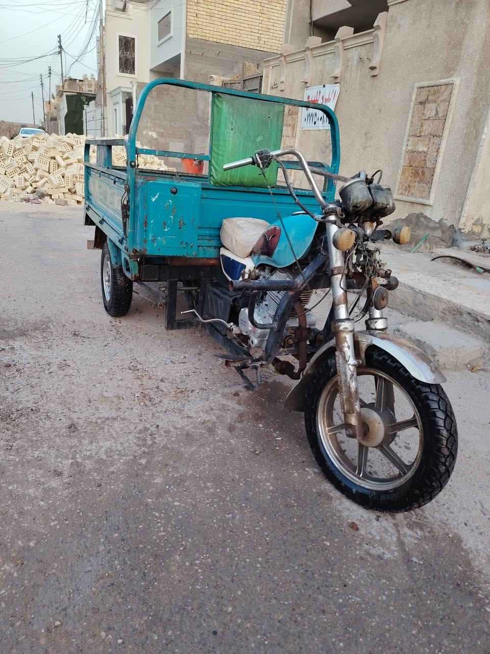 سلام عليكم ستوته صقر للبيع مديل ٢٠٢٠ بكاني بغداد العبيدي السعر مليون او ربع او بي مجال ***********
