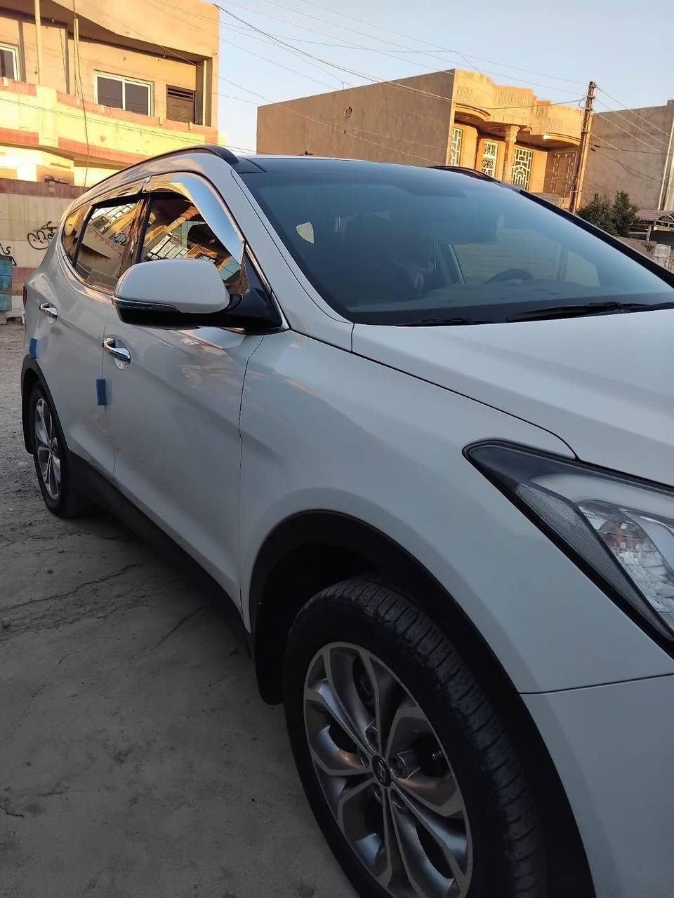 ..
✅هونداي-سنتافي.لمتد-V6 2016✅
         ✅-Hyundai-Santafe-2016- 6V✅
             🚫خليجي 🚫
               فول موصفات 1/1  للمتد 6V
....................................................................................
⛔مواصفات⛔ 
المسافة المقطوعة /93 الف كيلو شرط 120 ادك جرس
رقم شمالي : اربيل 

1.موديل 2016
2.لون أبيض ثلجي
3. محرك 3300 دوش V6 ..( ٦سلندر )
4.بصمه تشغيل ( بصمه عدد 2 شركه )
5.بصمه ابواب +بصمه صندوق
6.سقف بانروما 
7.هاند بيرك بصمه 
9. أوتو هولد 
10.كشنات سايق +سكن كهربائي  
11. كامره خلفيه بلاديه
12.حساس خلفي
13.فول تحكم سترين
14. مثبت سرعه
15. 3نظمه قياده 
AWD.16 .. فور ويل درايف 
16.تبريد لمس 
17. تبريد مركزي (3قطع تبريد )
18..7 راكب 
19.ويل كروم حجم 19
20.مري شفط 
21.أشاير مري 
22. زركات ماء بداعاميه 
23.يدات ابواب نيكل
24.دبل اكزوز (دبل صالنصه
.25 نظام منحدرات 
26 نظام ABS
...27بردات خلفيه 
...................................................................... 
🔴سيارة مكفوله كفاله عامه شرط الفحص. فقط دعاميه  صبغ خلفيه .ادوات سياره ملحاقته كل شركه
اسبير مونازل   🔴  
كير محرك شرط الفحص ..صدر امامي خلفي
🔴محرك  شرط فحص بدون صوت بدون بخار 🔴 
السعر (190) مكاني تكريت الاتصال على الرقم ***********
