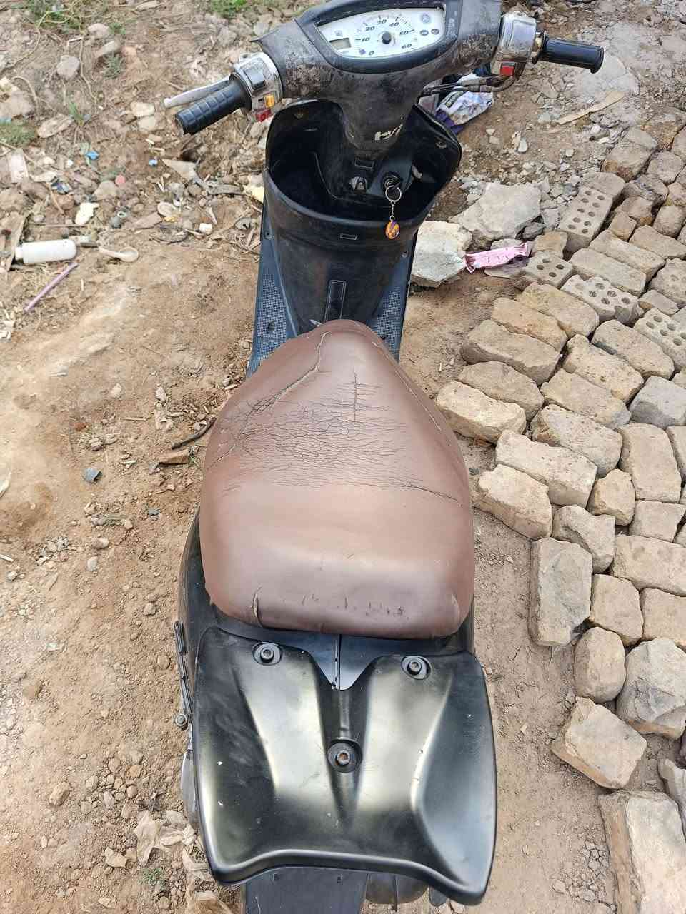 السلام وعليكم دراجة عصفوريه لبيع خير من الله شلعه ومعدل بكاني بغداد الحسينيه مل راجديه 160وبيهه مجال ***********
