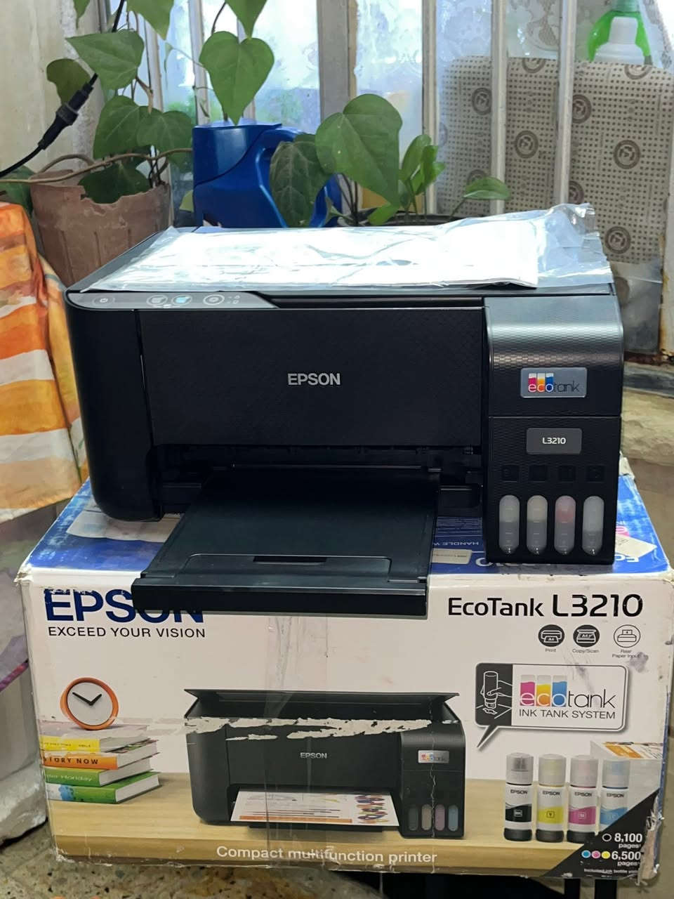 السلام عليكم طابعة ايبسون L3210حقن خارجي اسكنر استنساخ ملون واسود وابيض سحب صور بدقة عاليه الطابعه جديد لوك فقط ساحبه 84 ورقة الطابعه سعرها 150الف شراي تصل او راسل الصفحه دايركت *********** تحياتي
