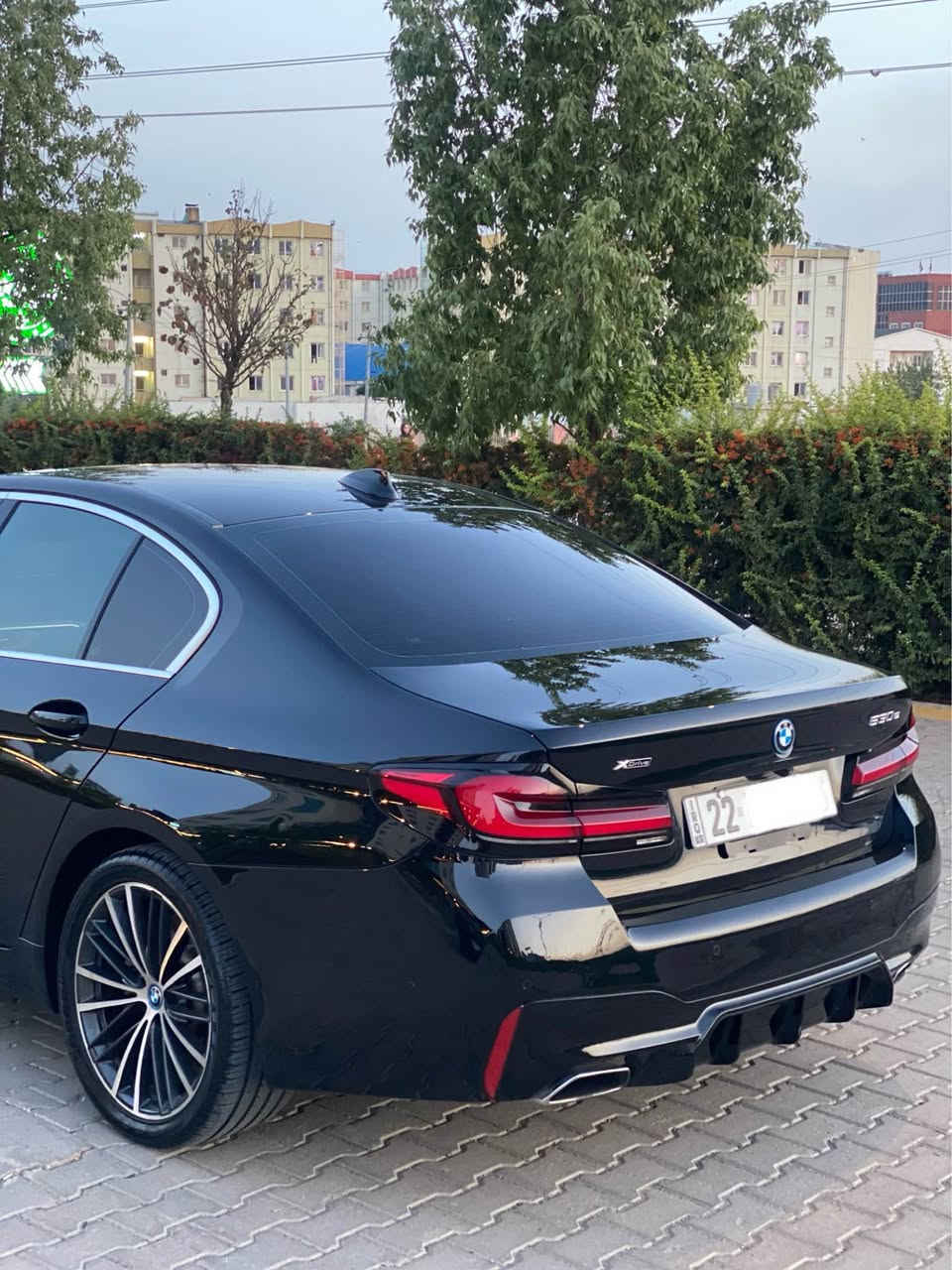 بي ام ٥٣٠e • ٢٠٢٣ • ٤٩٠٠٠ ميل