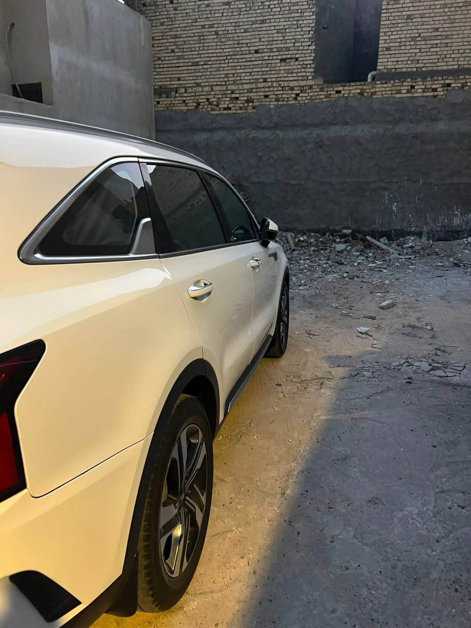 السلام عليكم سورنتو موديل 21 فول ما عدا البنوراما اربيل باسم شركه عدني بيها وكاله جاهزه للاخير السياره ماشيه 103 بيها فقط بارد بالصندوك وشويه بالباب عكس السايق ومعدلات bdr سعرها 235 وبيها شويه مجال حك الجيه *********** البصرة, العراق

