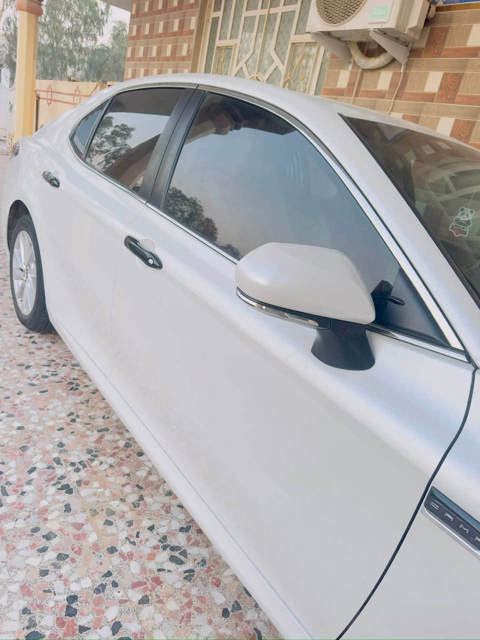 كامري موديل 2024خليجي فئة Le 

كفاله عامه سيارة نضيفه جداً 

ماشي 60 الف 

*********** 
سعر 240 مجال

