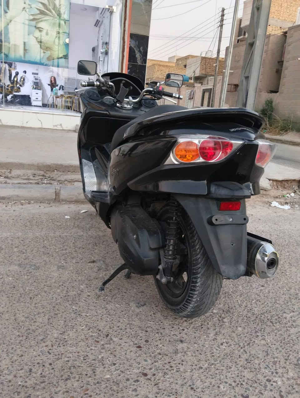 مكلف بل نشر
دراجه0 10 للبيع ونظيفه لون اسود شغاله كلها سعر الدراجات مليونين قفل رقم الهاتف العنوان ناصريه مركز@ ***********
