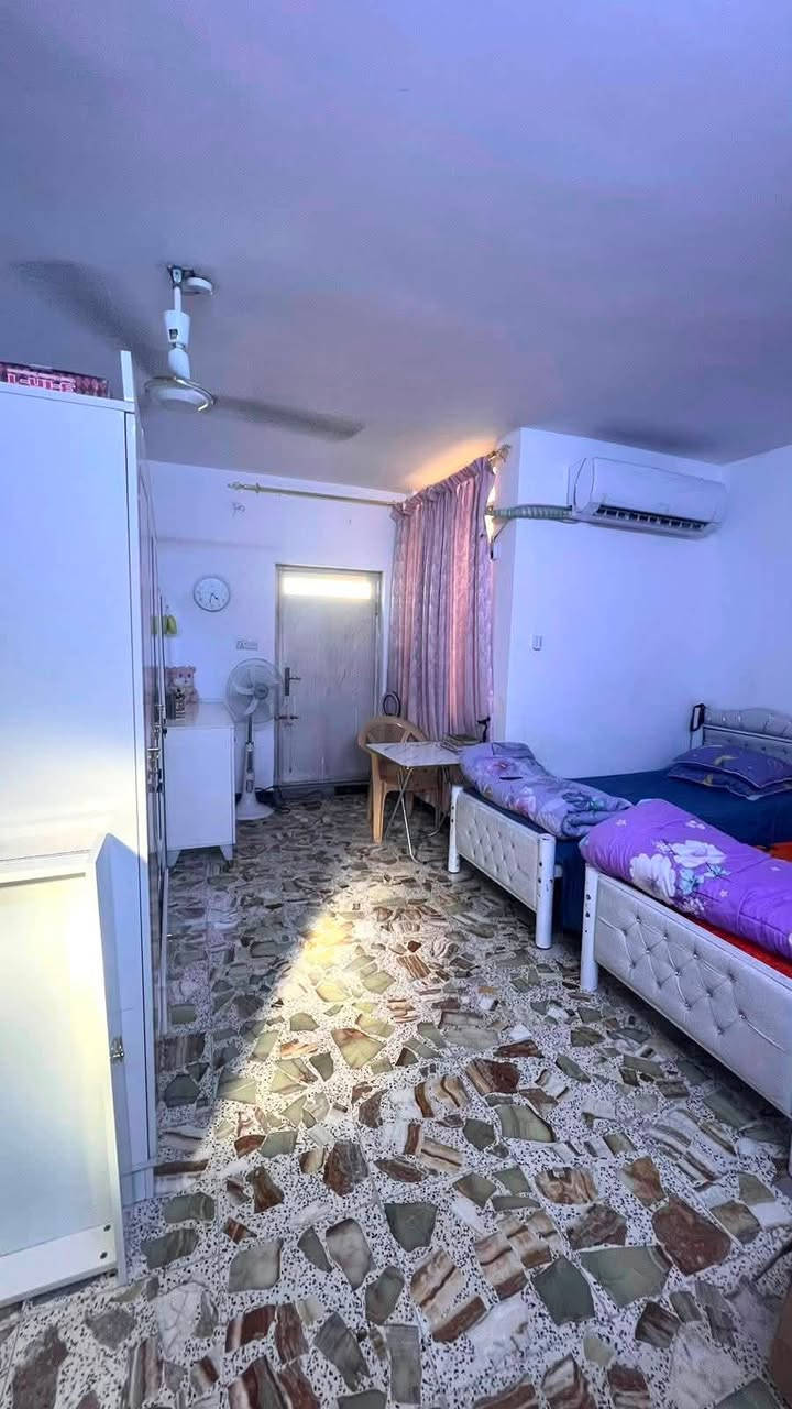 السلام عليكم بيت للبيع مساحة ١٠٠ متر في منطقه زراعي اركية وفاضل واجهه ٦ وربع ونزال ١٦ السعر ٧٥ مليون للاستفسار مراسلة خاص او على الواتساب ***********
