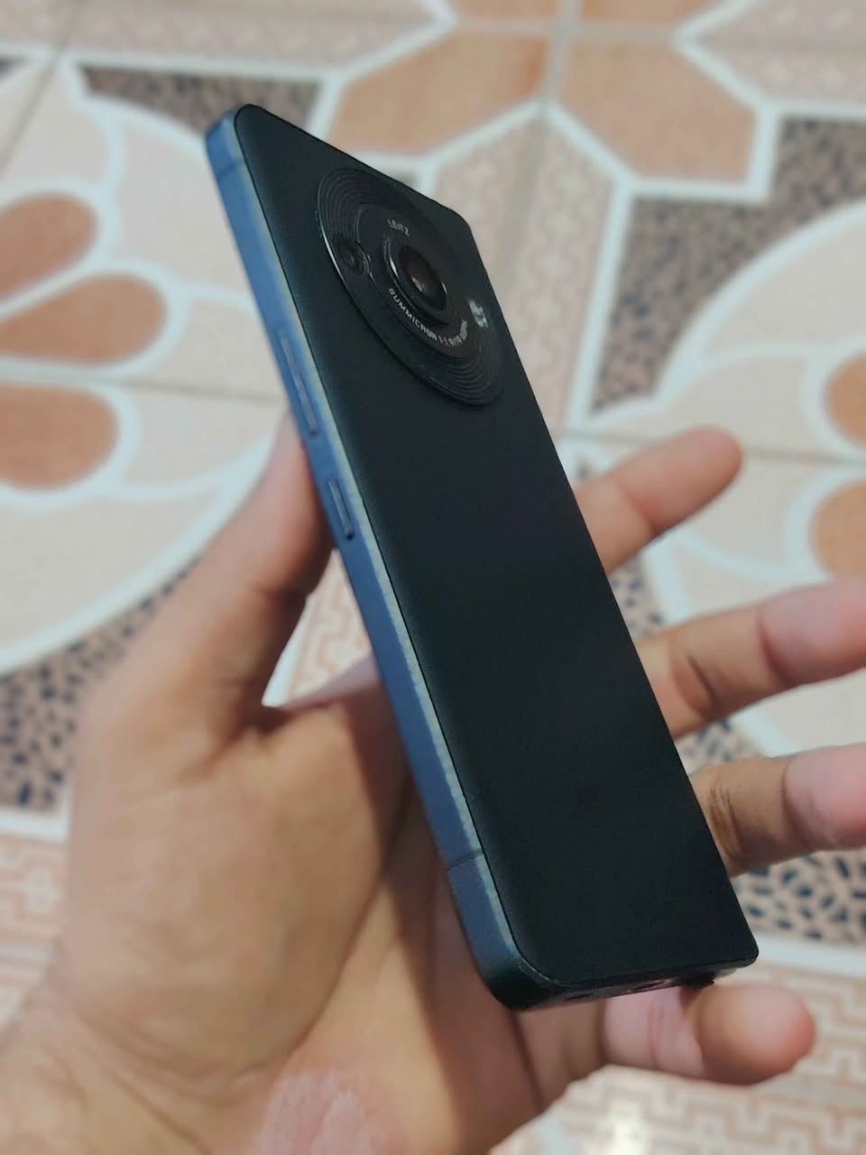 للبيع أو للمراوس ☑️
أرخص فلاكشيب في العراق 🇮🇶
من الشركة اليابانية المعروفة...
📱 شارب ار 8 برو Sharp AQUOS R8 Pro
◀️ معالج فلاكشيب سناب دراكون 8 الجيل الثاني يشغل العاب من 90 إلى 120 فريم
◀️ شاشة اوليد خرافية 6.6 انج بتردد جنوني 240 هيرتز
◀️ كاميرا مزودة بمتحسس من شركة لايكا الالمانية
◀️ بطارية 5000 ملي امبير
🌐 العنوان النجف الاشرف - ناحية العباسية ➡️
وعندي توصيل لجميع المحافظات النجف, العراق

نص مكتوب في الصور:
- البحث في الإعدادات
- Operation Optimization
- تسهيل الاستخدام
- العرض والتفاعل والصوت
- About this AQUOS
- البطارية
- ٩٧٪ - ١٧ يوماً و١٧ س
- التخزين
- ١٠٪ مستخدمة - ٢٣١ غ.ب متاحة
- التطبيقات
- التطبيقات المستخدمة مؤخراً، التطبيقات التلقائية
- لمحة عن الهاتف
- AQUOS R8 pro
- النظام
- اللغات والإيماءات والوقت والاحتفاظ بنسخة احتياطية
- Support
- Troubleshooting
- FAQ, Proficient use guide, Self check.
- البطارية %97 ١٧ يوما و١٧ س health level Good استخدام البطارية الاطلاع على الاستخدام منذ آخر شحن كامل توفير شحن البطارية الميزة غير مفعلة البطارية التكيفية Intelligent Charge It may smartly control battery charge for protection and increase the product life. Charge share OFF