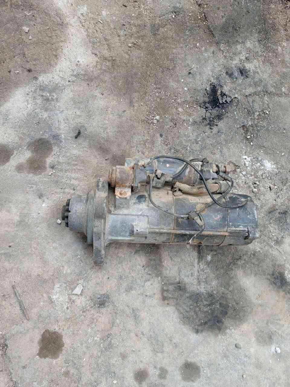 السلام عليكم غراض مكينة داف 380 كل التفرعاتها للبيع ما عدى   السلندر الغراض المتوفرة و كلهن مستعملات بس جدد مال مكينة تفصيخ (كرنك -واتر بم - انجكترات طخم مع قاعدة كاملة  - سوبر - سلف - كورات  - تاروسة هواء بم هواء - تفرعات المي - تفرعات الدهن - براد دهن - كيس دهن - اويل بم - بليات انواع من راس الكرنك الخ -قبق وجه محرك - باور ستيرن - فلاوين جديد -بوش و بستم نظيف - وبيرن و بكن- تفرعات الماء   ) السعر ١٠ ورقه و اهواي غراض تحب تراسلني خاص او تتصل *********** المكان بابل
