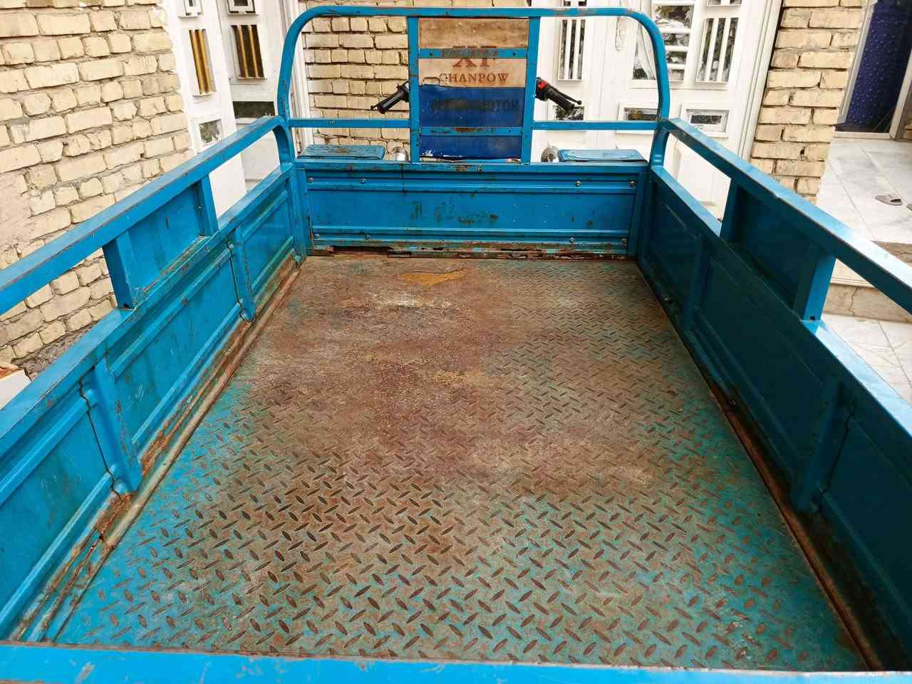سلام عليكم شباب ستوته لبيع ٢٣ ستوته بسمي مكينتهه نضيفه سعر مليونين ٣٠٠ بيهه مجال الشراي بخدمته راح أخلي رقمي ***********
