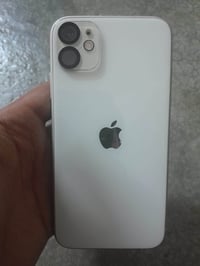 آيفون ١١ • مفتوح كل الشبكات • بطارية ٧٧