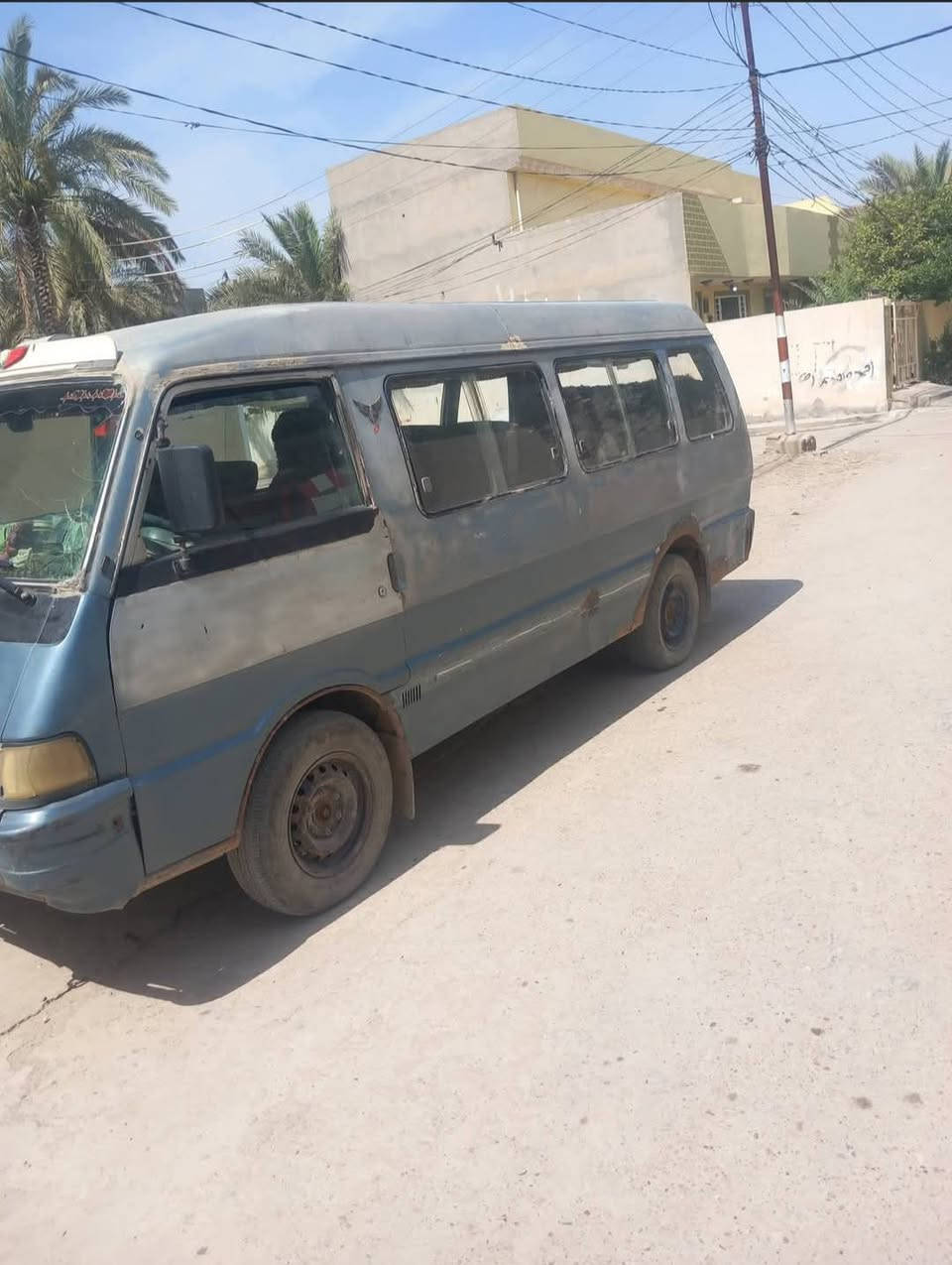 السلام عليكم كيا للبيع موديل١٩٩٣ سنويه٢٧ شرط التحويل والسعر ٣٢ وبيه مجال 
للتفاصيل اكثر اتصل على الرقم:***********
