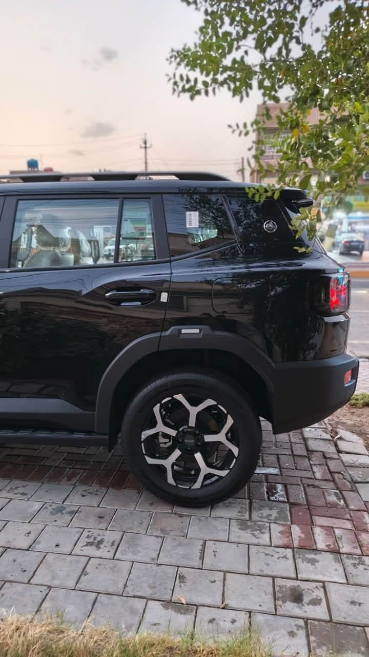 🚙 للبيع | جيتور T1 Plug-in Hybrid (PHEV)
رقم مميز 
✅ المحرك: 1.5 تيربو + محرك كهربائي
✅ النظام: هايبرد قابل للشحن (Plug-in Hybrid)
✅ القوة: 204 حصان (المحرك الكهربائي)
✅ البطارية: 26.7 كيلوواط/ساعة
✅ القير: أوتوماتيك DHT
✅ شحن سريع خلال حوالي 30 دقيقة (30%–80%)
✅ شاشة وسطية كبيرة + عدادات رقمية
✅ كاميرات 360°
✅ فتحة بانوراما (حسب الفئة)
✅ تشغيل بصمة + دخول ذكي
✅ شحن لاسلكي للهاتف
✅ أنظمة أمان متطورة (ADAS)
✅ رحابة داخلية وصندوق أمتعة واسع
زيرو 0️⃣ 
📍 السيارة بحالة ممتازة وجاهزة للفحص.
💰 السعر:(45 ونص  مليون وبيها مجال )
📞 للاستفسار: *********** .
