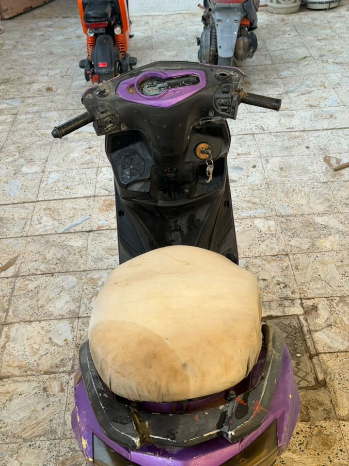 دراجه للبيع سكنس كلشي ما بيها بك لايت يشتغل سلف هم يشتغل مكاني حي الوفاء شارع عشرين السعر ١٠٠ الف وبيها مجال وتعال بيك كل الخير اتصال على هذه الرقم ***********
