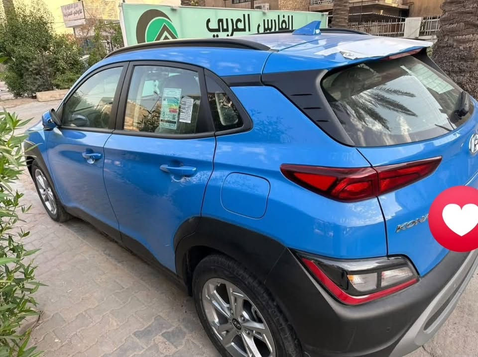 للبيع Hyundai Kona 2022 خليجي، فول مكفولة 1/1، نظيفة ومحافظة عليها واستخدام شخصي.
🔹 الموديل: 2022
🔹 المواصفات: خليجي
🔹 المحرك: 2.0 i4
🔹 الدفع: FWD
🔹 ناقل الحركة: أوتوماتيك
🔹 الوقود: بنزين
🔹 الممشى: 48,000 كم
🔹 عدد المقاعد: 5
🔹 اللون الخارجي: أزرق 💙
🔹 الداخلية: أبيض 🤍
🔹 الهيكل: ممتاز، بدون حوادث
🔹 فتحه / سلايد 

وكل مواصفات الفول المعروفه ...

🔹 البيع: كاش
📍 الموقع: بغداد – الشعب

💰 السعر: 16,800$ دولار

📩 التواصل واتساب / ***********
