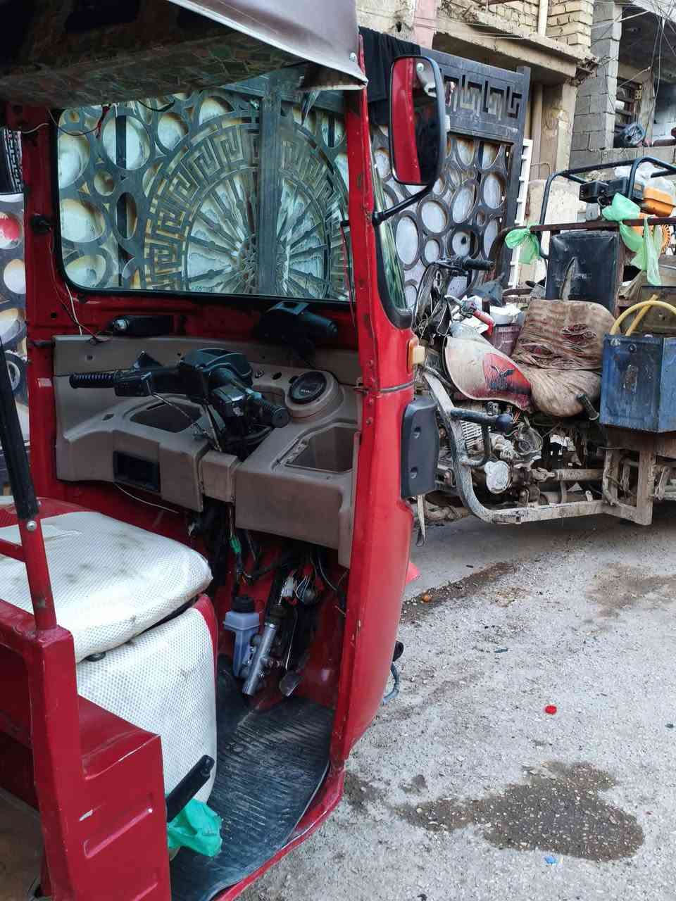 تكتك لبيع مديل ١٨ معمر جديد خير من الله بيهة محرك عشرين عنوان دورة أبو دشير ٣٥٠٠ رقم ***********
