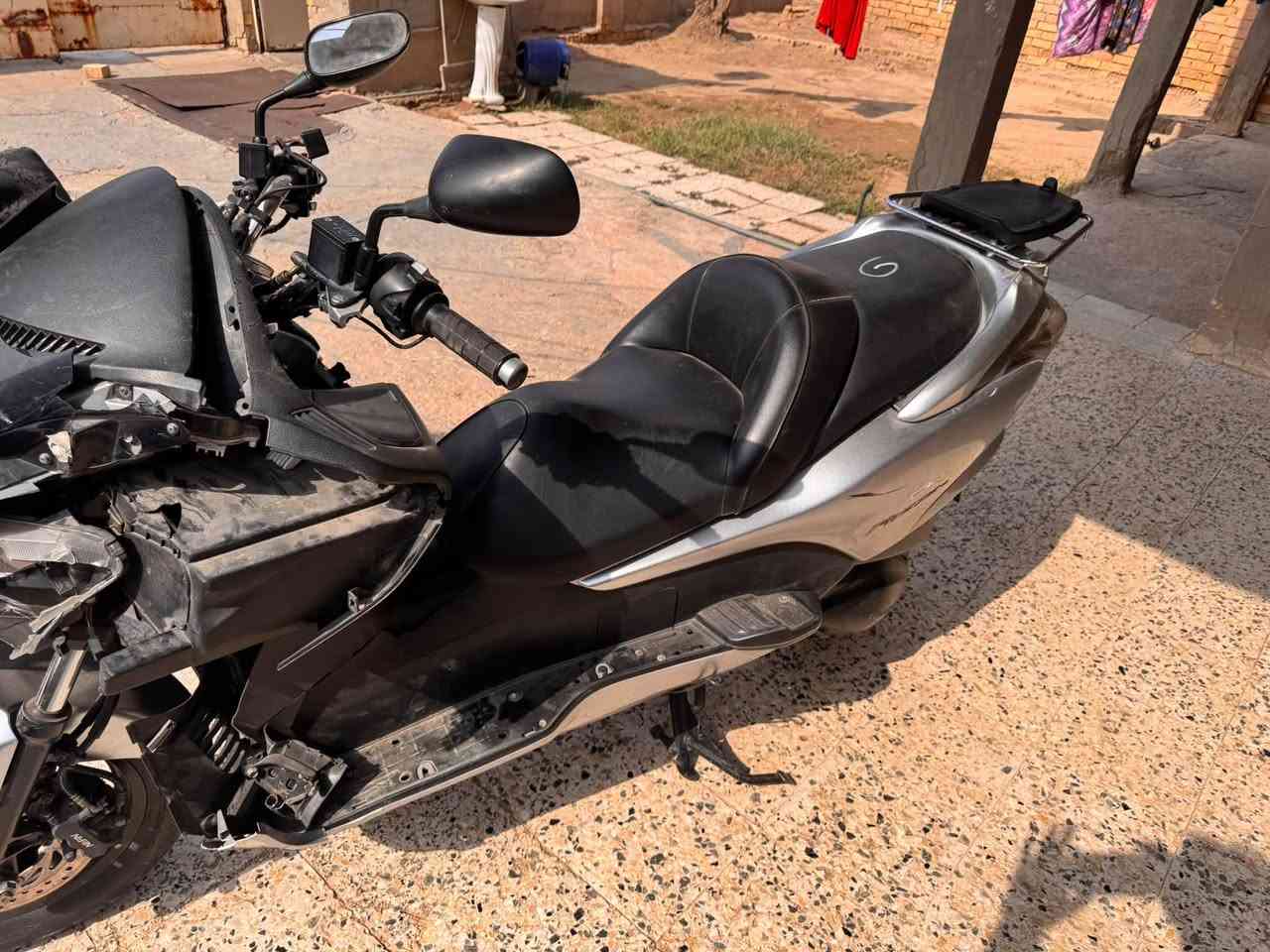 للبيع دراجه 0.9جديده بس سوت حادث بصيط كلش بس كفرات عوزه للستفسار ***********
