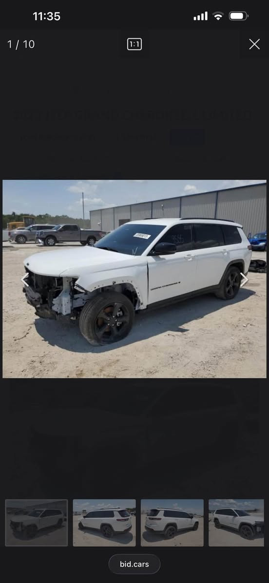 * 3.6L Pentastar V6
* ⁠7 راكب vip
* ⁠الگير 8 سرعات أوتوماتيك
* 4×4 دفع رباعي 
    جلد Capri
* مقاعد أمامية كهربائية
* ذاكرة لمقعد السائق
* تدفئة للمقاعد الأمامية والصف الثاني
* دركسون مدفأ
* تكييف 3 قطع
* شاشة وسطية 10.1 إنش
* Apple CarPlay
* Android Auto
* تشغيل عن بُعد
* إضاءة داخلية Ambient
* مخارج USB للصف الثالث.
* ⁠صندوق كهربائي
* ⁠دخول ذكي
     * ⁠كامره خلفيه
الممشى 44,000km
* ⁠رقم السياره اربيل ومكان السياره ايضا اربيل  
* ⁠*********** للتواصل
