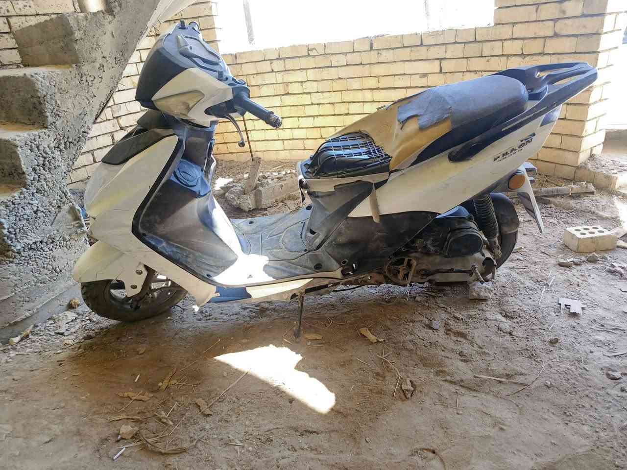 سكنس نقص بس الكشن تعبان محرك ناعم السعر 150 قفل ***********
