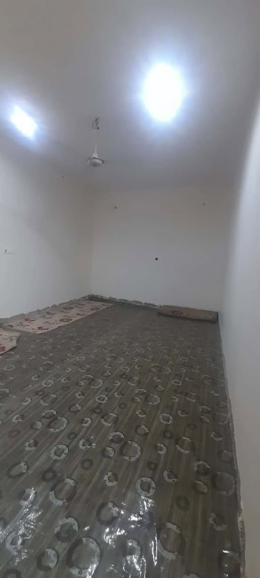 السلام عليكم..
بيت طابو زراعي سند 25 للبيع ❗️
ملاحضه (بناء بلوك سقف عكاده ، البتلو صب كونكريت )
محتويات البيت : 
المساحه :254
🔷غرف نوم عدد(2) 4*5
🔷صاله4*9 
🔷استقبال 4*7
🔷مطبخ4*6 
🔷طارمه كبيره 
🔷ترك +منور 
🔷صحيات داخلية +خارجيه 

الموقع 📍حي الكرار - نهاية شارع 30 على النهر 

للاستفسار 
***********
***********

أو مراجعه مكتب عبدالله الزبيدي للعقار
