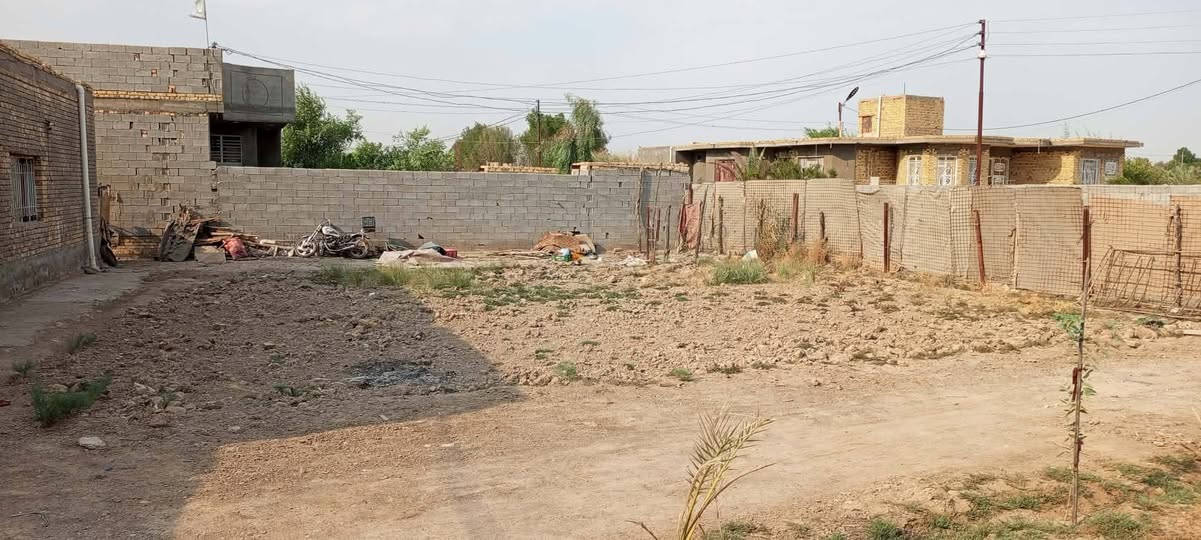 بيت زراعي • ٩٠٠م • غرفتين
