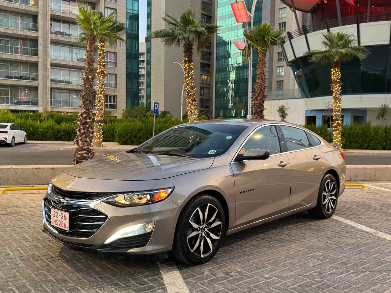 Chevrolet Malibu 2024
ماشاللة سيارة زيرو

مواصةفات RS
ماشى 3000 
شاشة كبير بسمة شغال

رادار كوشنات كهرباى
كاميرا حاسة خلفى
ويل كروم كبير بيلادى

محرك 1.5 توربو

سيارة بجم وخلف كپس 
ارباگات كل سليم %100 بيلادى ما طاق

بس جاملغين سبغ شفت رقم شانصى
سيارة مابى نقص جاهز 
رقم كاتى شرط ترقيم شيمالى
عنوان اربيل
سعر بلاش 119 
***********
*********** أربيل, العراق
