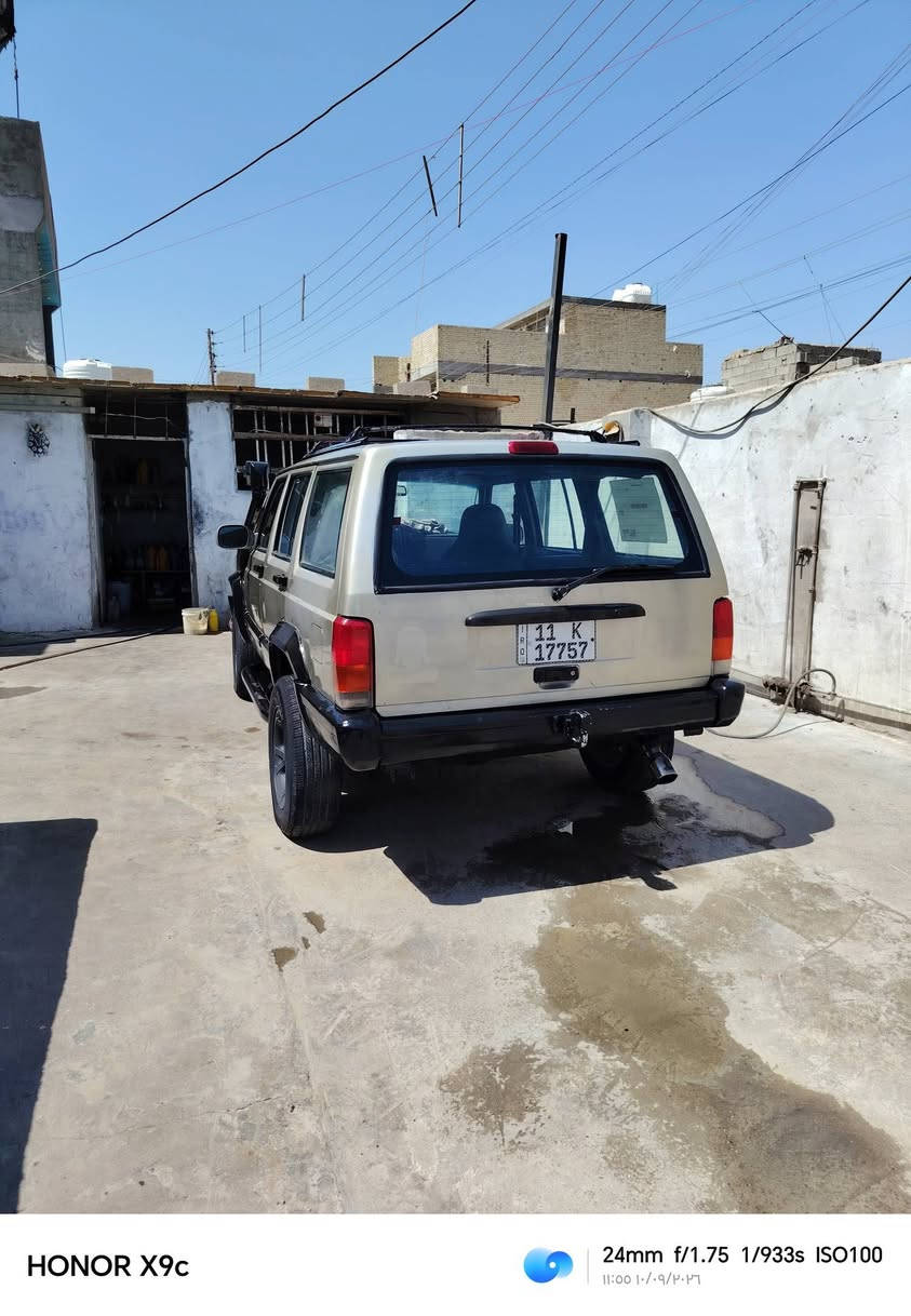 السلام عليكم
جيب 2000
رقم بغداد بسمي
محرك ففتي 3000
كهربائيات جاهزه
شلعه وبطناش شرط
مكان بغداد معامل
سعر ٤٨ بي مجال
رقم الهاتف ***********
