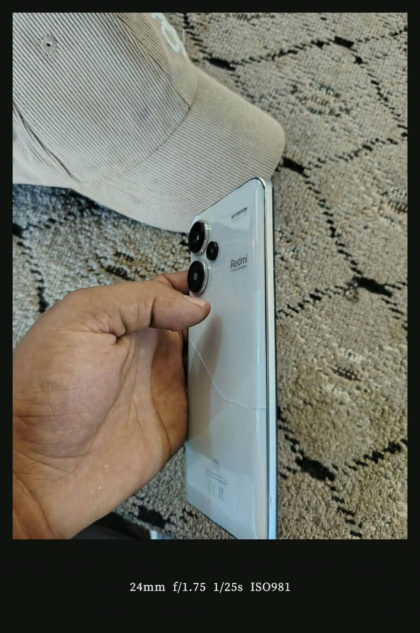 للبيع ادفع سعر عجبني ابيع ويرهم مراوس ذاكرة 512 
Redmi Note 13 Pro+ 5G
***********
