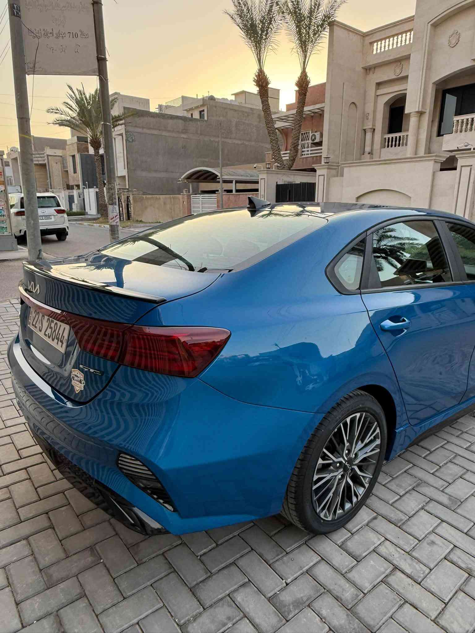 كيا فورتي جيتي لاين
وارد امريكي 2023 ماشيه 31 الف ميل
قطعتين صبغ 
وقطعه بارد
عنوان بغداد
سعر 145 وبيهه مجال 
***********
