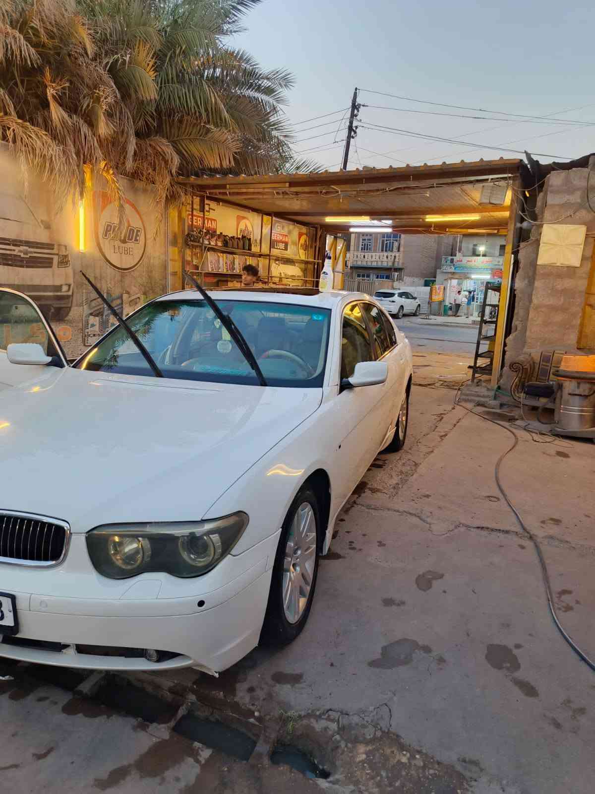 بي ام دبليو 745LI • ٢٠٠٤ • رقم بغداد