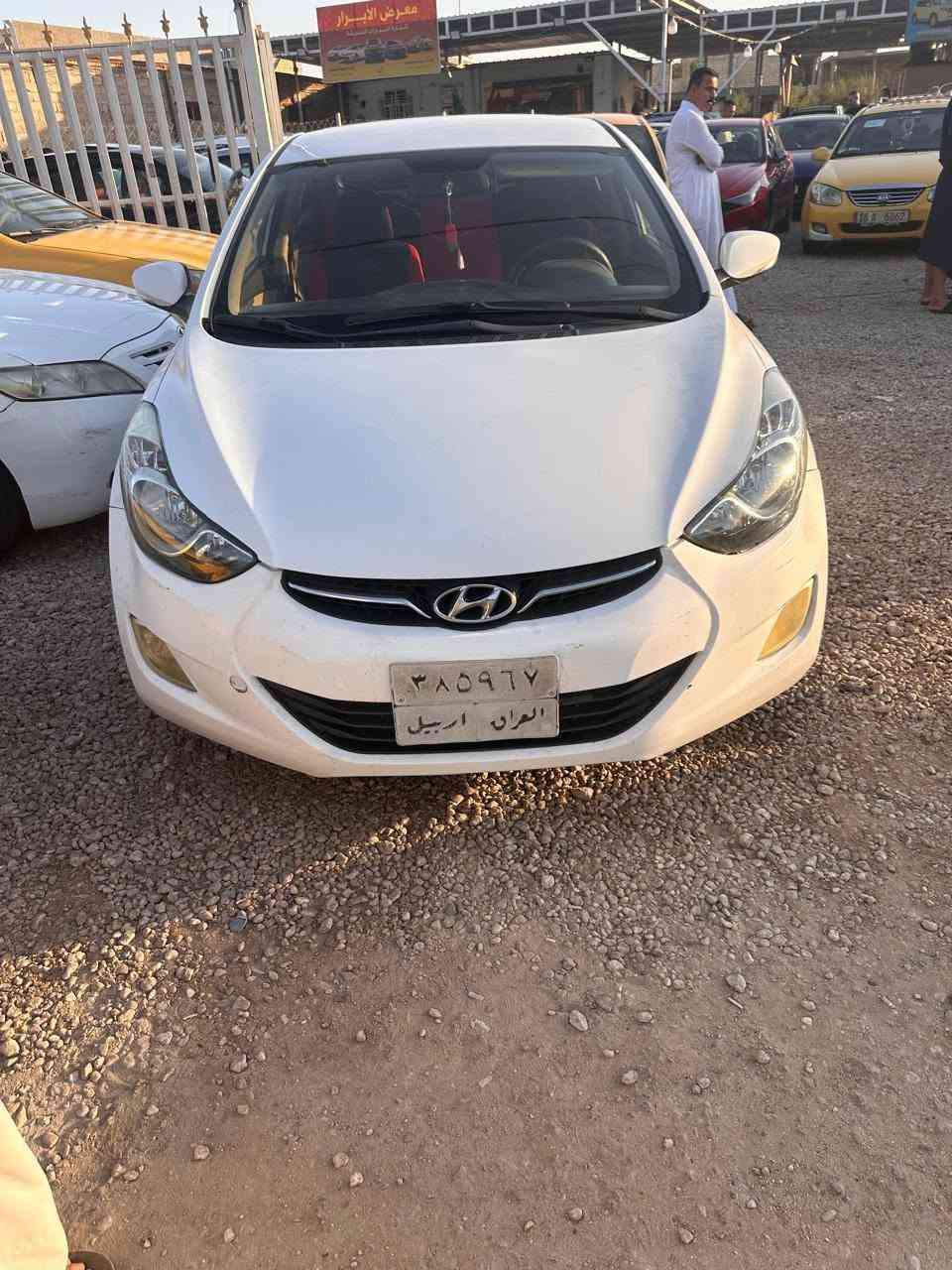 الأنترا ٢٠١٤ خليجي مكينه ١٦٠٠
رقم اربيل سنويه ساقطه 
بيه ٣ قطع صبغ مكينه كير جديد
السعر 92 وبيها مجال 
رقم الهاتف ***********
