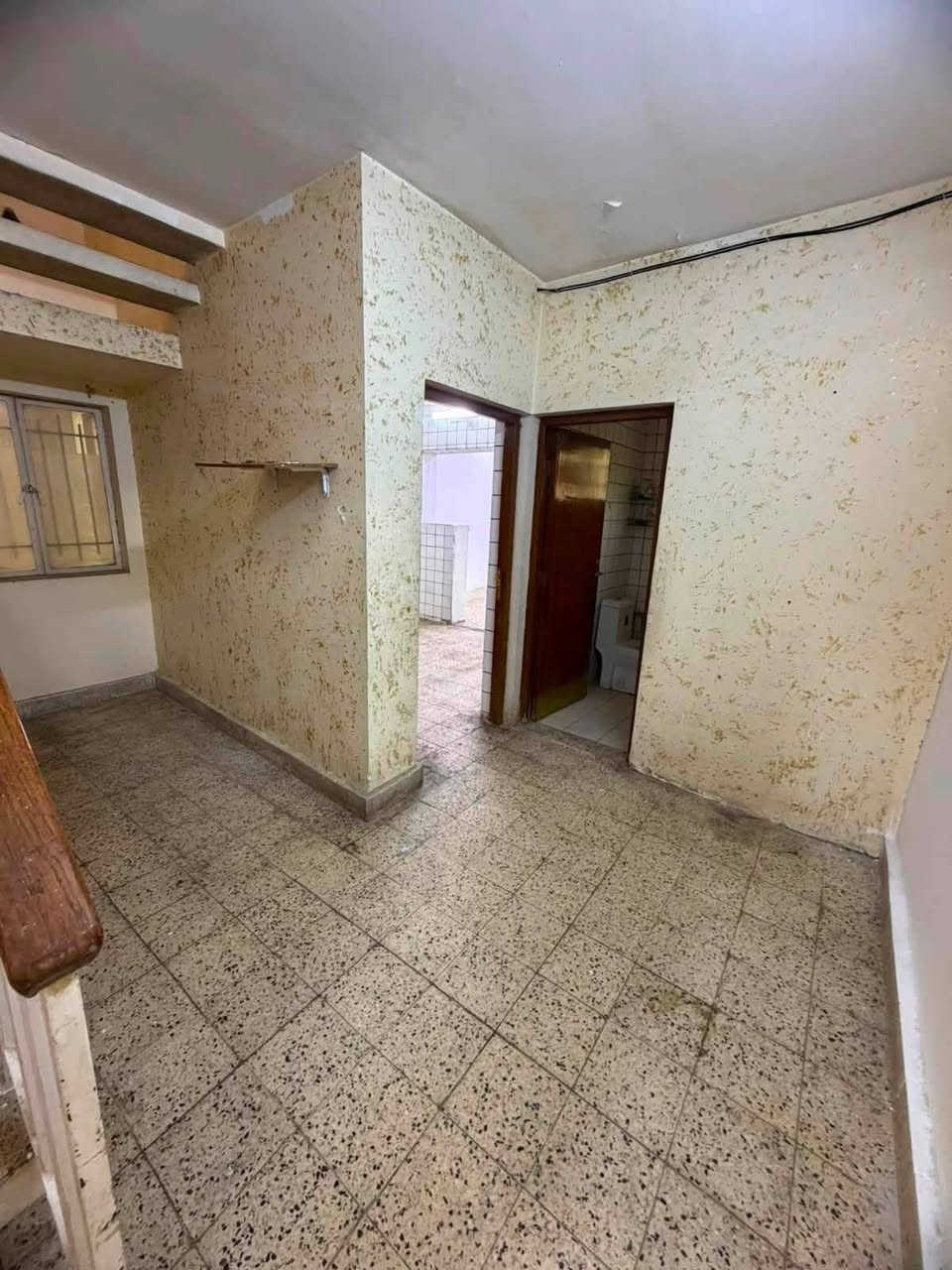للإيجار في السيدية
بيت400م ✨

🔹 يحتوي على:
🏠 4غرف نوم
🏠 صالة
🏠 مطبخ
🏠 خدمات

💰 السعر:مليونين ربع
مع  

📍 الموقع:ابل   السيدية

📞 للاستفسار:***********

مكتب حلم عقاري
