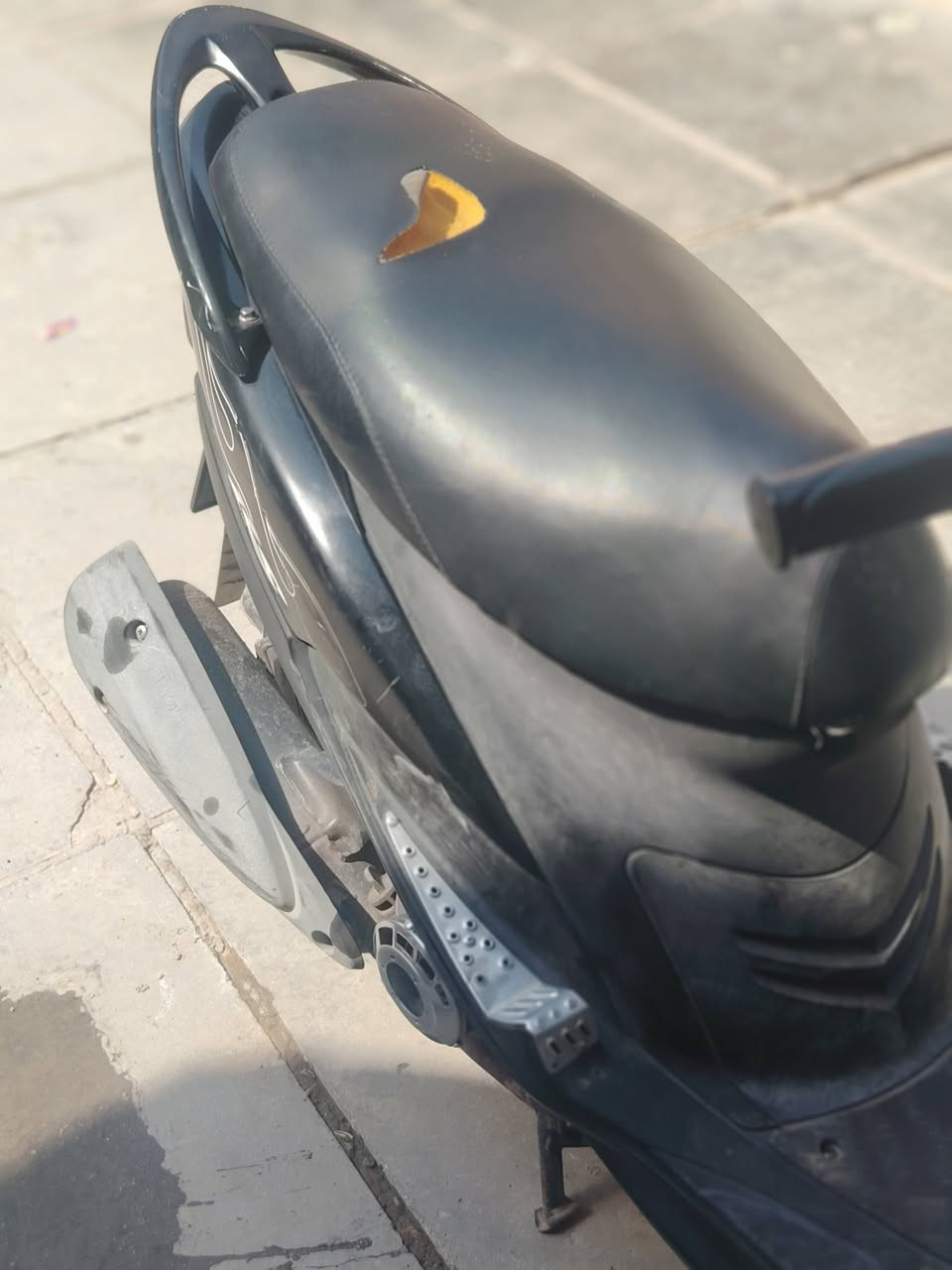 سلام عليكم دراجه ماكس عدله برغي مامفتوح بل مكينه بس باتري عاطل ول كلوب عدام عاطل سعر 900وبيه مجال ***********وتساب
