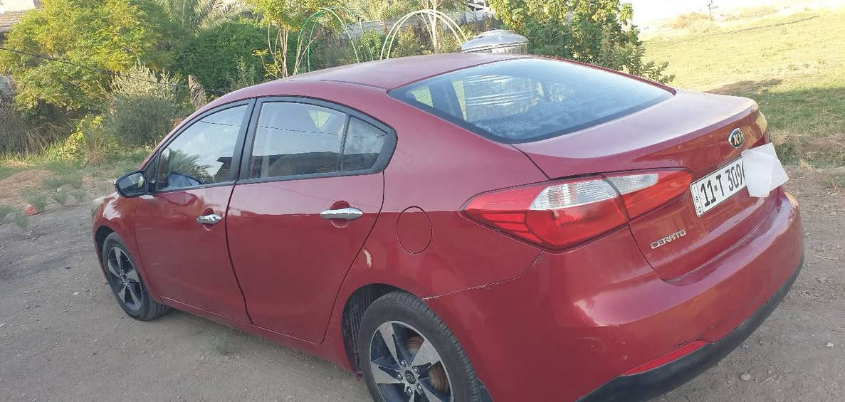 سيراتو ٢٠١٥ 
كير محرك مكفول 
تخم تاير
تدفئة  تبريد ثلج 
الرقم بغداد
السنويه لغاية ٢٠٢٧
السيارةبيها  الجاملغ الامامي مبدل والبنيد 
السعر ١١٠ مع المجال 
للاستفسار الاتصال على الرقم ***********
