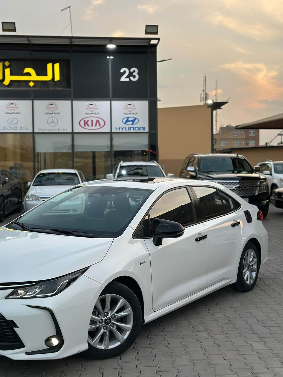 🚘 تويوتا كورولا | موديل 2025
🔥 نظيفة جداً – مكفولة – ممشى قليل

⚙️ المواصفات:

▪️ محرك 4 سلندر 1.8 لتر هايبرد 

▪️ قوة 132 حصان

▪️ عزم 174 نيوتن

▪️ قير CVT أوتوماتيك

▪️ دفع أمامي FWD

▪️ 5 مقاعد

▪️ جنوط ألمنيوم

▪️ شاشة وسطية 8 إنچ

▪️ 6 سماعات

▪️ Bluetooth + USB

▪️ كاميرا خلفية

▪️ حساسات اصطفاف

▪️ مثبت سرعة

▪️ تحكم ستيرن

▪️ نوافذ كهربائية

▪️ سنتر لوك

▪️ تشغيل بصمة/زر تشغيل حسب الفئة

▪️ تكييف

▪️ إضاءة LED

▪️ مرايا كهربائية مع إشارات انعطاف

▪️ ABS مانع انغلاق الفرامل

▪️ VSC نظام الثبات الإلكتروني

▪️ مساعد صعود المرتفعات

▪️ نظام مراقبة ضغط الإطارات

▪️ وسائد هوائية

▪️ أنظمة Toyota Safety Sense حسب الفئة 

📌 الموديل: 2025

📌 الممشى: 31,000 كم

✅ مكفولة

💰 السعر: 24,750,000 دينار

📍 كربلاء – مدينة المعارض النموذجية

🏢 معرض الجزائري | رقم المعرض 23

للاستفسار والطلب الاتصال ***********

#معارض #كربلاء #بيع #شراء #السيارات
