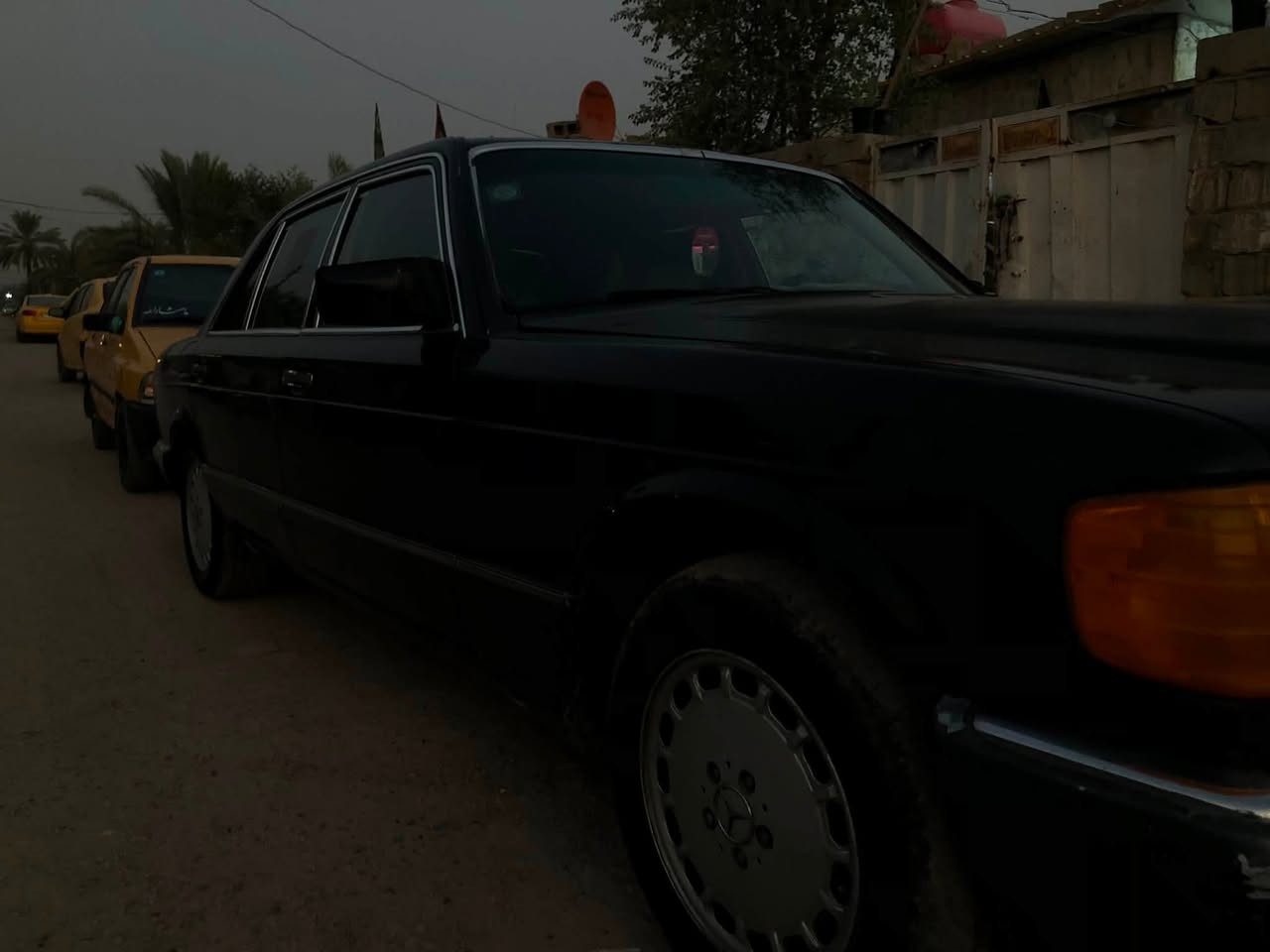 سلام عليكم للبيع  ولمراوس مارسدس رئاسي موديل 1988 رقم بغداد تحويل مباشر باب طويله محرك بطه ٣٠٠٠فيشه وبطل كير محرك كفاله سياره جاهزه تبريد خير من الله تاير تخم وره جديد الكدام نص عمر صدر حداديه خير من الله قواعد دبلات بلاديه داخل صاجي المرغوب تحكم كشنات كهربائي كهربائيات كامله سياره مابيه نقص جاهزه مال جناي السعر ٥٣مكاني بابل  (***********)
