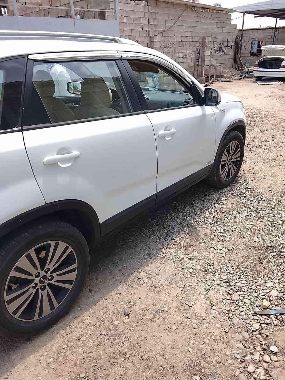 سورنتو م14سته(6) سلندرقطعتين تبريد كفاله عامه مبدل طابوكه فقط سياره جديده كلش سعر 160وبيهه مجال بسيط مكان واسط للتواصل ***********
