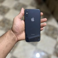 آيفون X • ٢٥٦ • بطارية ٨٤