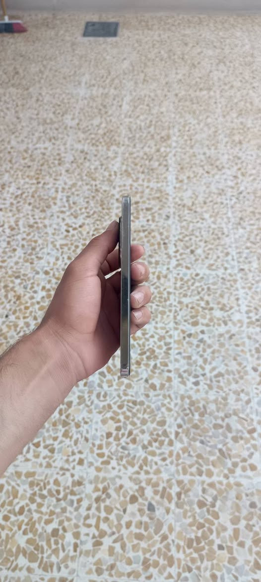 ✅السعر280وبي مجال يرهم مراوس بايفون12وفوق
✅ريلمي realme 12+ 5G
✅ذاكره 256

✅كامرته تخبل وبورتريه زوم 3x بدون فقدان للدقه
✅جهاز غني عن التعريف ويا شاحنه 67w نضافه98% ✅موضح كلشي بلصور
✅ملاحظة   للمراوس بايفون جهاز كدام العين سعر 280
