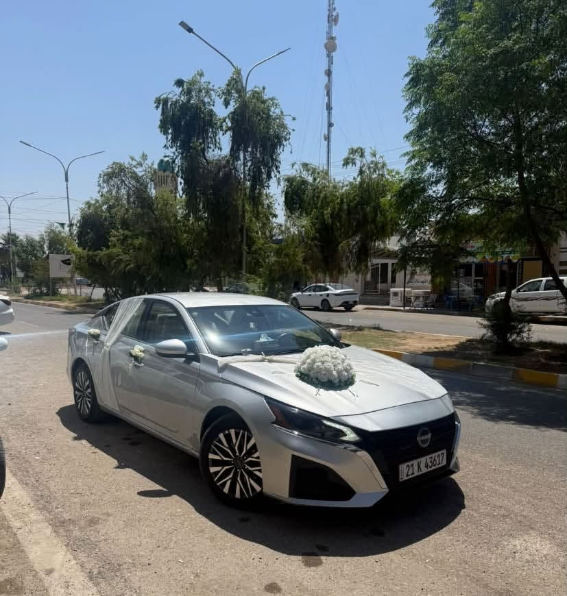 إعلان تزين كافه أنواع السيارات الأعراس بجميع الألوان حسب طلب الزبون العنوان شارع البريد مجاور أسواق بهشتي شار محل وكماليات عمر وعلي الاتصال برقم ***********

نص مكتوب في الصور:
- السيار 70 105 9977