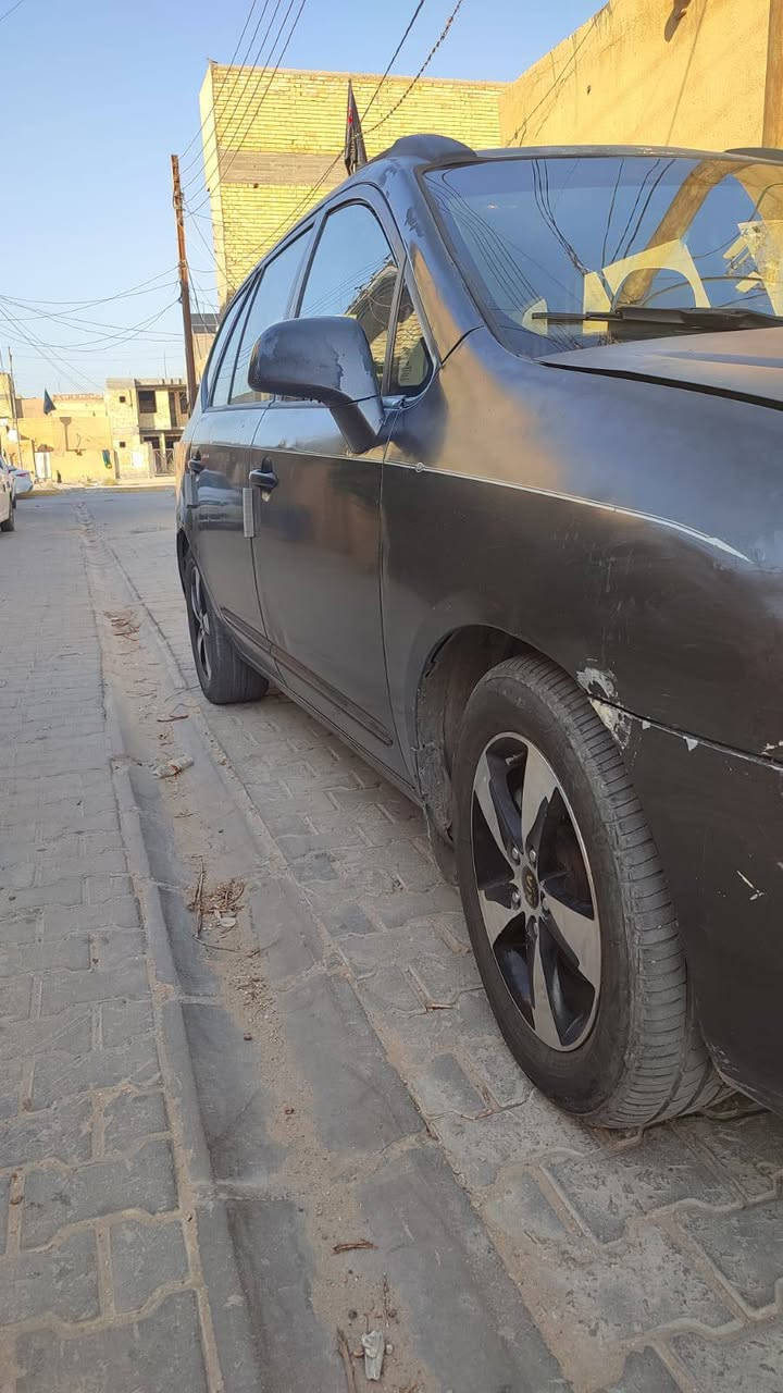 كيا كارنزا 4 سلندر محرك دوش 2000 السياره بسمي مشروع وطني رقم واسط السياره بكربلا 7راكب كير محرك كهربائيات حداديه جيده جدا صبغ حزام بيها بيهه ضربات السعر 77 وبيها للشراي  وات ساب ***********
