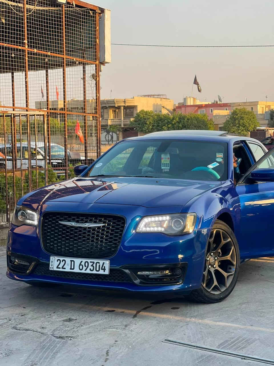 اوباما موديل2019 خليجي عداد260 بيها ضرر قطعتين وربع الجاملغ الخلفي بدون قطره دواخل لاشاصي  ولا ايرباك شرط بخ فقط السياره احلا من الصور ماشيه 80 حقيقي السيارة رقم اربيل فحص وهزه وسنويه جدد بإسمي شرط التحويل مكانها  كركوك السعر المطلوب 215وهاذا موسعرها بس متوازي على بيعتها رجاء ميعجبك المنشور اعبر بكلمه طيبه ***********
