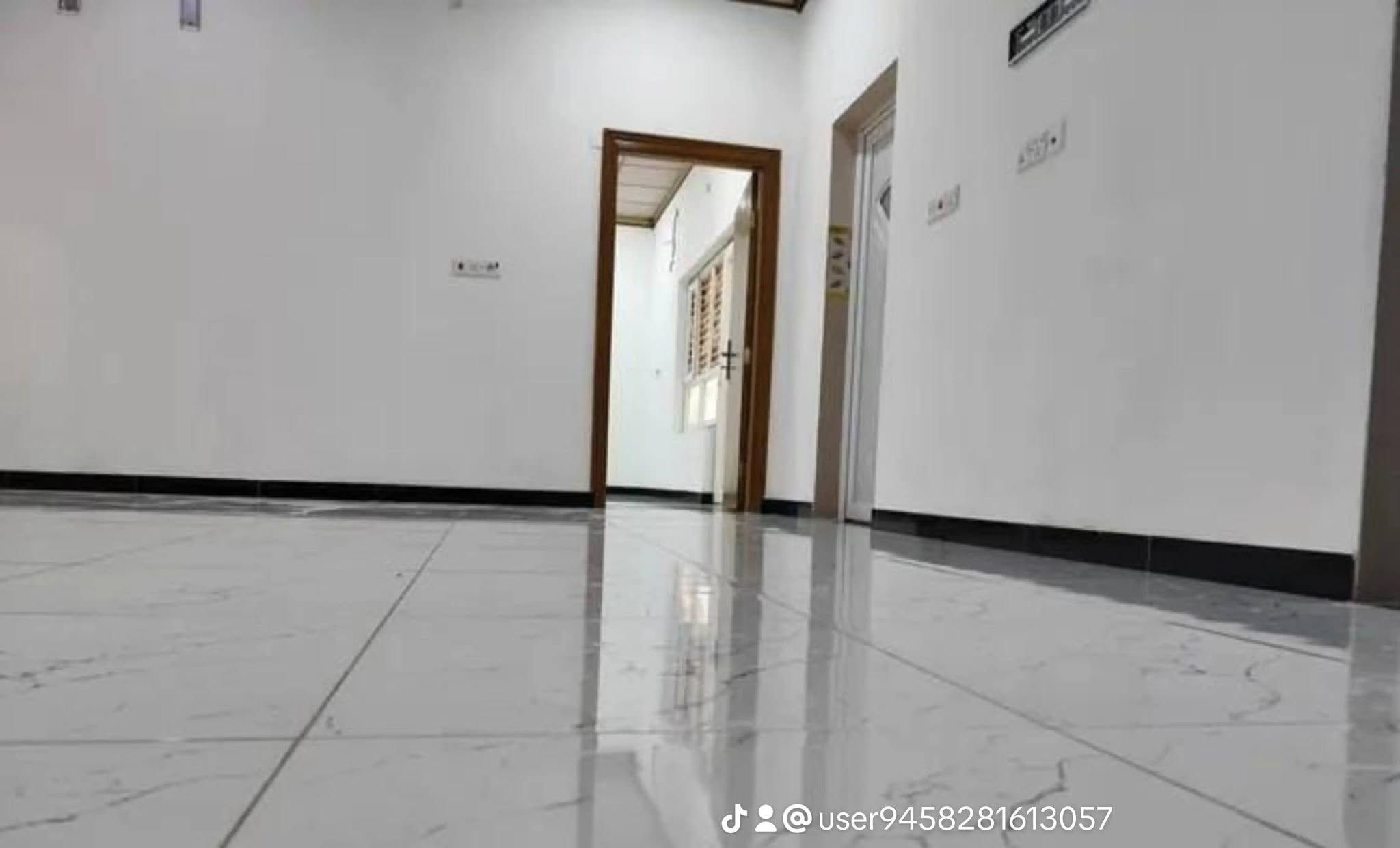 يتوفر شقة اللايجار
طابق ثاني درج العنوان - ابي الخصيب - باب عباس - قرب دائرة
الكهرباء - قريبة على سوق ابي الخصيب 2 سيارة د
المساحة 200 متر
التفاصيل :
شقة جديدة كليا درجة الامتياز
غرف نوم بحجم 4 ب 5 تقريبا
صالة واسعة 6 ب 5
استقبال بحجم 6 ب 4
حمام منفصل مع مغسة وأسيس لغسالة.
صحيات منفصلة مع مغسة.
مكان للتخزين. سخان جاهز
ماطور مع زجاجة مياه جاهزة.
مقطورة مياه جاهزة.
 عدد 3 مع مفرغات عدد 3
السعر 400
ملاحظة : الايجار فقط لصالح وعائلة صغيرة
ستفسار ابو عباس ***********

نص مكتوب في الصور:
- @user9458281613057