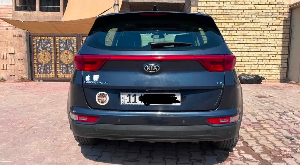 السلام عليكم
للبيع سيارة/      Kia  SPORTAGE

سنة الصنع /            2017 

الفئة          /           EX   2400

الرقم بغداد الجديد 

(((( وارد أمريكي )))) 

فوووول مواصفات 

1- بانوراما 

2- بصمة تشغيل 

3- بصمة ابواب 

4- رادار امامي وجانبي 

5-  حساسات امامي خلفي 

6- مانع انزلاق 

7- كشنات جلد +كهرباء+تدفئه+تبريد

8- فول تحكم استيرن 

9-استيرن تدفئه  

10- كأمره دوارة 

11- شاشة كبيرة بلاديه

12- جنطة كهرباء شفط 

13- ترحيب عند الاقترب

14- مري شفط +أشاير بالمري 

15- تبريد قطعتين 

16-اللايت الامامي اوتو

17-بيها منضومة غاز بمصفى الدوره ضايفها

18-تبريد قطعتين

وبعد بيها مواصفات

ملاحظة ..... 

السياره اني مستوردها بيها فقط دعاميه اماميه مبدله نفس اللون + بيها بارد بالباب الخلفي اليمين 

سياره نقصها تبريد + جامه اماميه

السعر 13,800$ بيها مجال بسيط

سياره رقم بغداد بسمي ومكانها بغداد 

للاستفار

***********‬

***********
