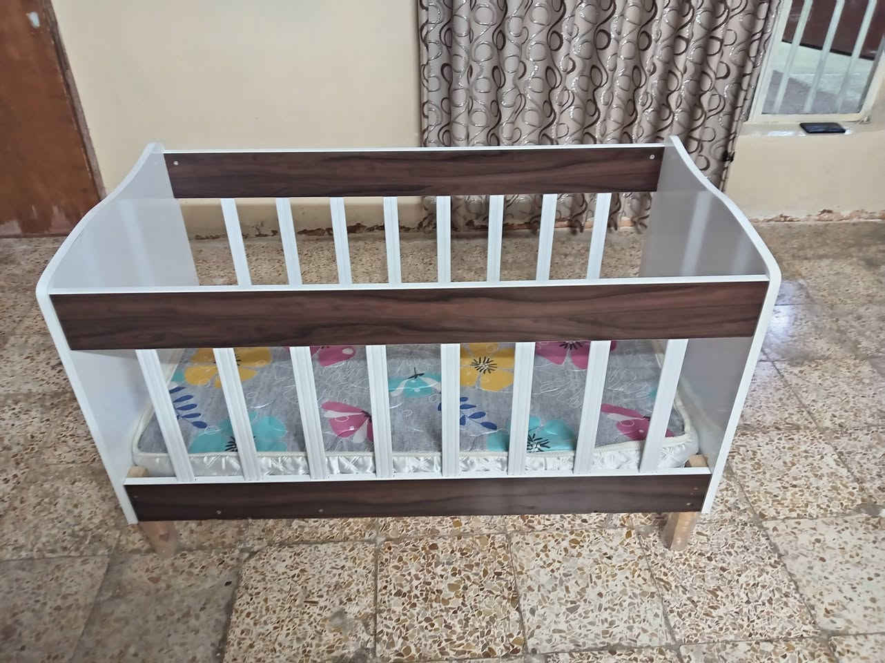 تخت أطفال • جديد • موصل حي عدن