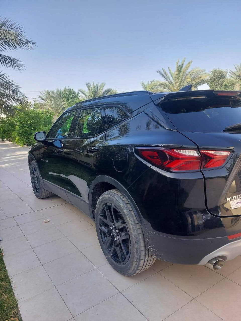 بلايزر 2022 .. 6 سلندر .. محرك ٣.٥ .. 3LT
فول مواصفات .. المواصفات موضحه بصوره 

ماشيه 32 الف 

 السعر 230$ وبيها مجال 

***********

نص مكتوب في الصور:
- 70% 5:53 عرض السعر نعم الوصف الهاتف *********** مواصفات مستشعر وقوف كاميرا 360 سقف بانورامي تثبيت السرعة بصمة تدفئة المقاعد مرايا جانبية كهربائية شاشة مراقبة النقطة العمياء نظام المفتاح الذكي نظام فرملة الطوارئ نظام بدء التشغيل المصابيح الأمامية ليد مقاعد كهربائية أندرويد أوتو التشغيل عن بعد أبل كاربلاي 4x4 فرامل الوقوف الإلكتروني ذاكرة المقعد تحذير مغادرة المسار وضع القيادة التحكم الإلكتروني في الثبات نظام بوز الصوتي مثبت السرعة التكيفي سقف أسود زر التشغيل صندوق بدون استخدام اليدين مقعد تنبيه السلامة إزالة تعديل
- Thursday, June 6, 2024
- 12 Photos