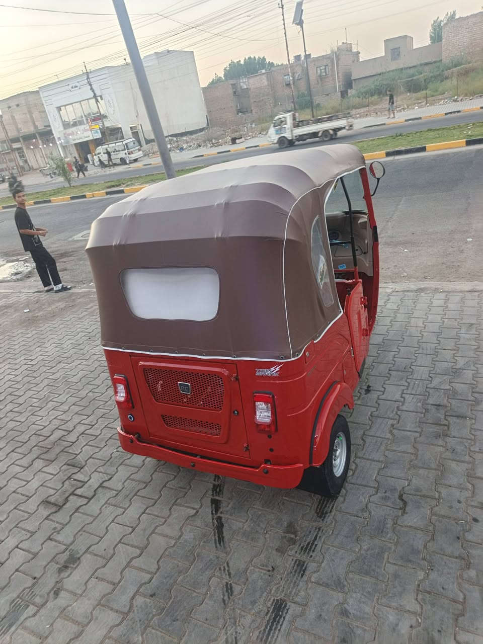 سلام عليكم
تكتك البيع ٢٢ 

رقم وسنويه 

مكان الحسينيه راشديه 

سعر خاص

***********
