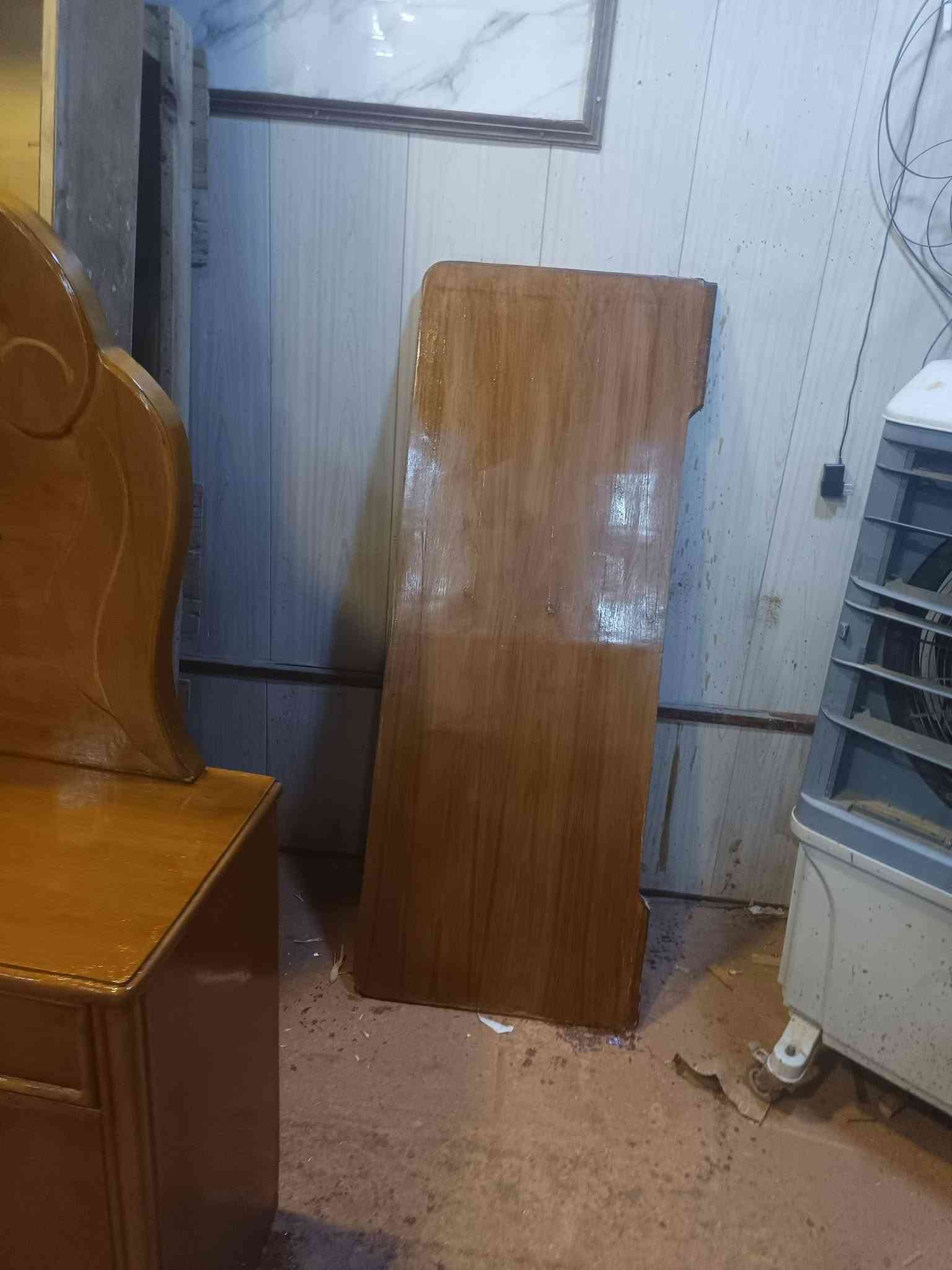 غرفه ام خمسه نجاره كامله الحله ابو غرق السعر خمسميه الف وبيه مجال وتساب أو تصال ***********
