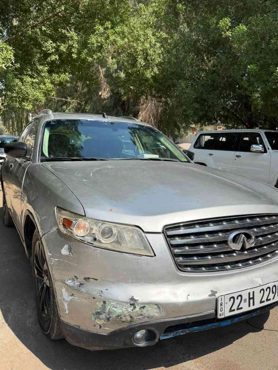 انفنتي fx35  موديل ٢٠٠٦ محرك ٣٥٠٠ تنفس طبيعي وارد خليجي السيارة بيها أربع قطعة ابيع حزام السيارة فول مواصفات عدى البصمة محرك كير مكفولات التبريد ثلج رقم أربيل باسمي تريد تحويل تريد وكالة السيارة بيها نقوصات جداً بسيطة 
***********
*********** بغداد, العراق
